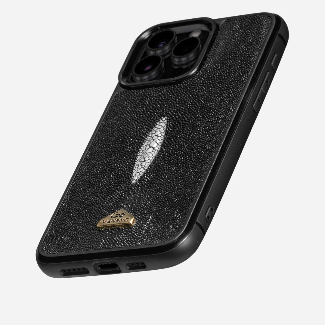 Funda iPhone 13 Pro Illuminati Stingray Black