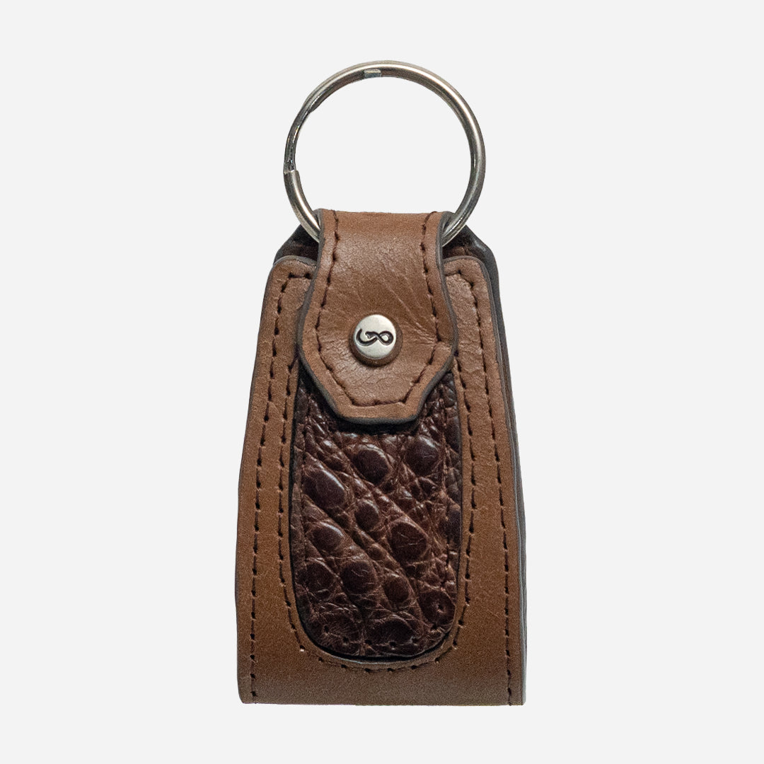 Llavero "The Shield" - Billionaire Croc Hazel Brown
