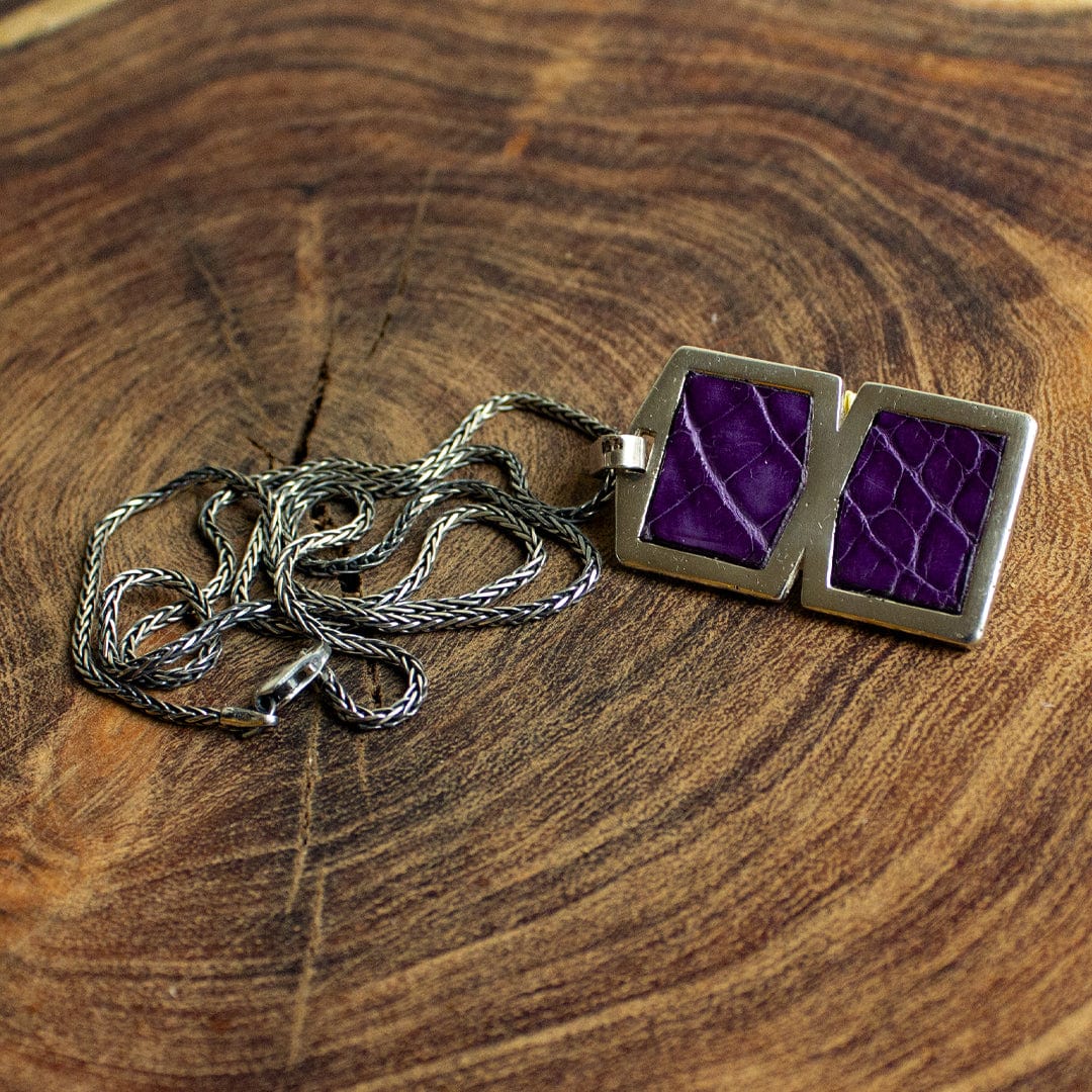 Veneno Leather Goods Infinito  - Dije de plata con Cocodrilo Uva
