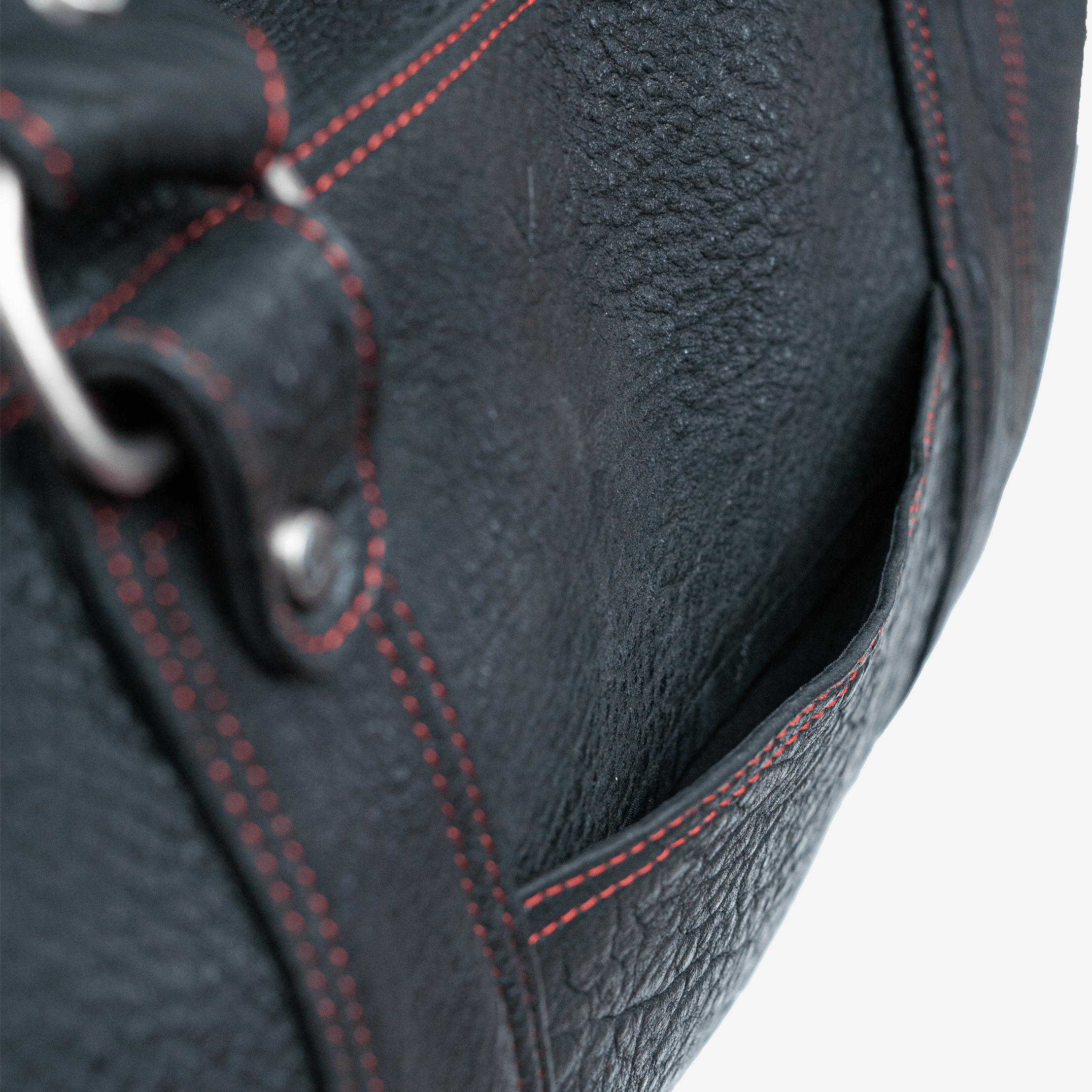 Veneno Leather Goods "TITÁN Weekender" Bull Neck Black