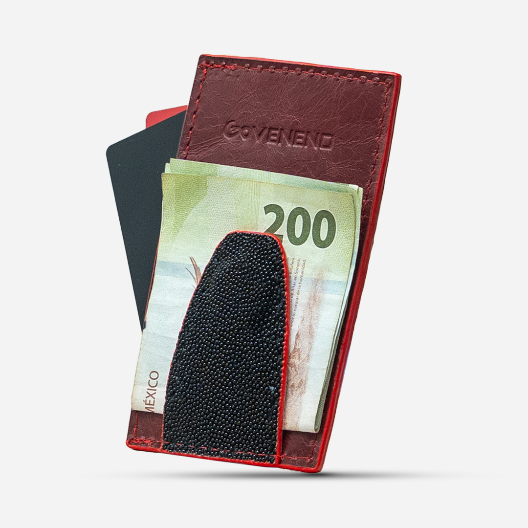 Tarjetero Vertical "The Fang" Ostrich Red