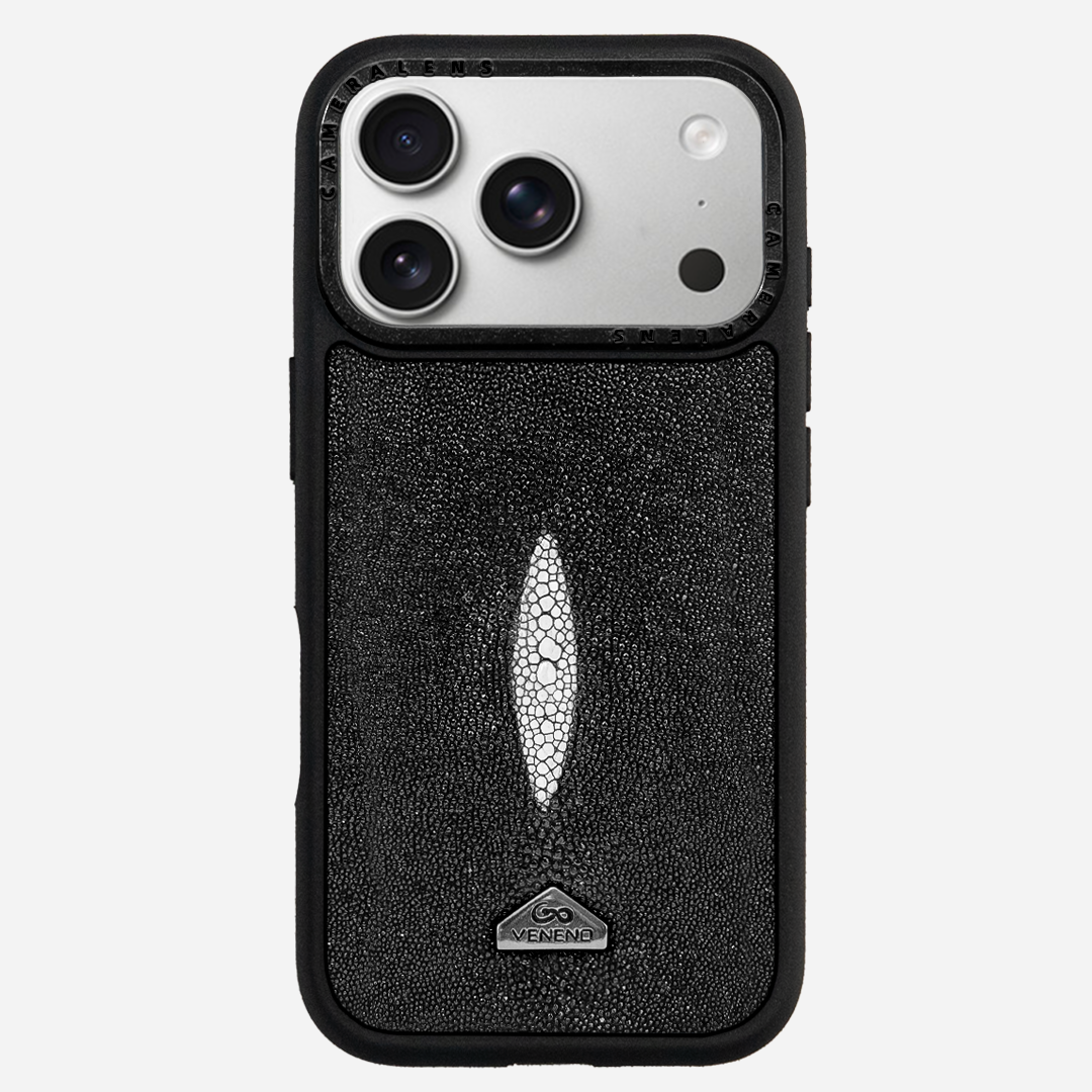 Funda iPhone 17 Pro Stingray Black