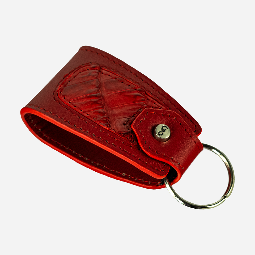 Llavero "The Shield" - Billionaire Croc Red