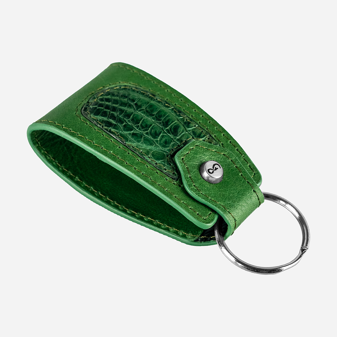 Llavero "The Shield" - Billionaire Croc Green