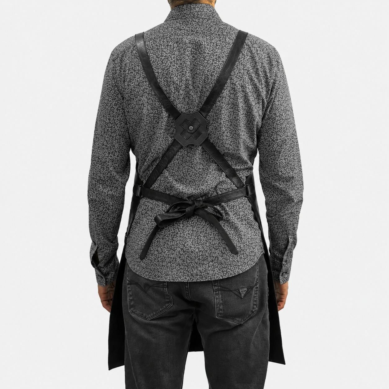 "El Mandil" Black