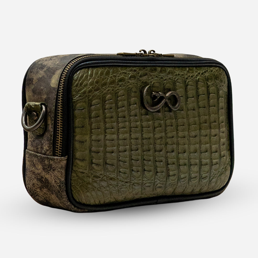Documentera - Billionaire Croc Olive